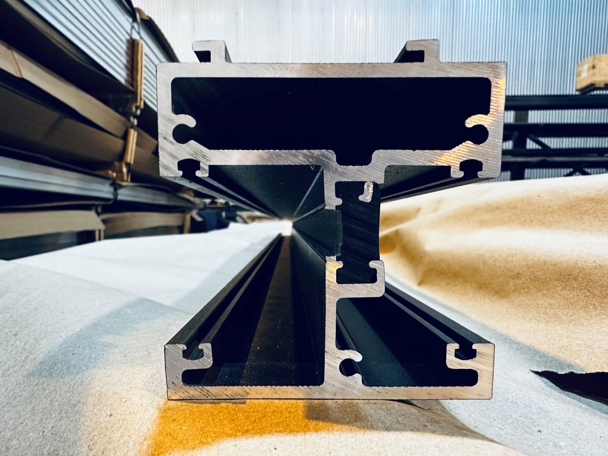 End profile of aluminum extrusion